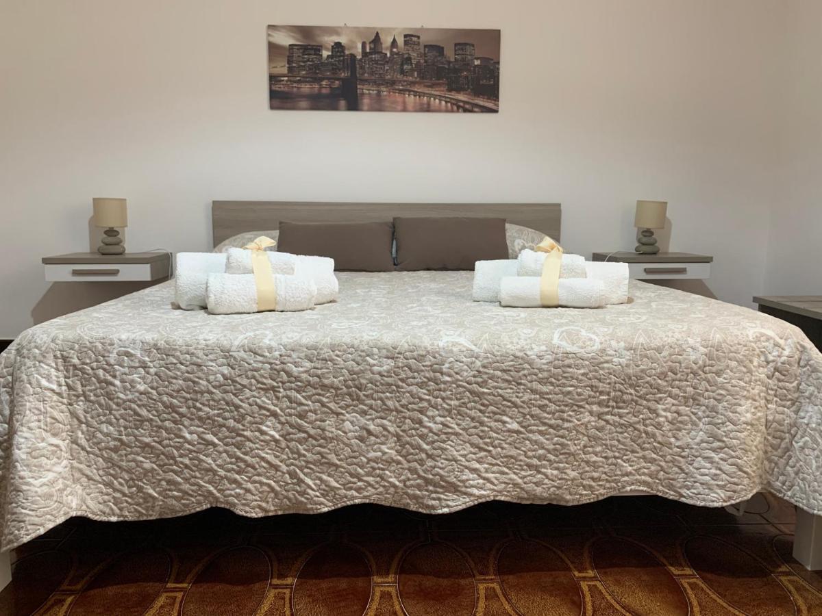 Valentina Lovely Rooms Trapani Bagian luar foto